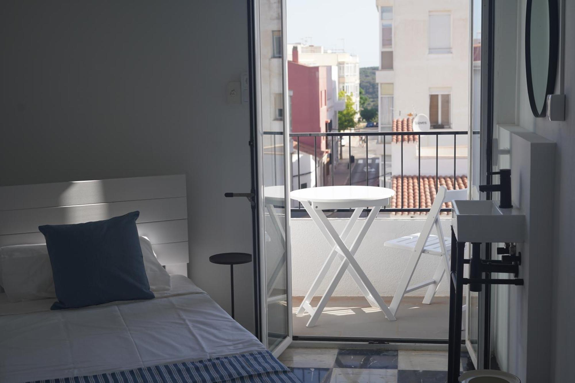 Hostal Sa Roqueta Mahon Exterior photo